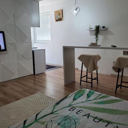 Sleep And Drive Saraievo Exterior foto